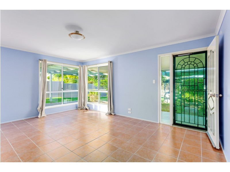 20 Mauretania Ave, Cooloola Cove QLD 4580