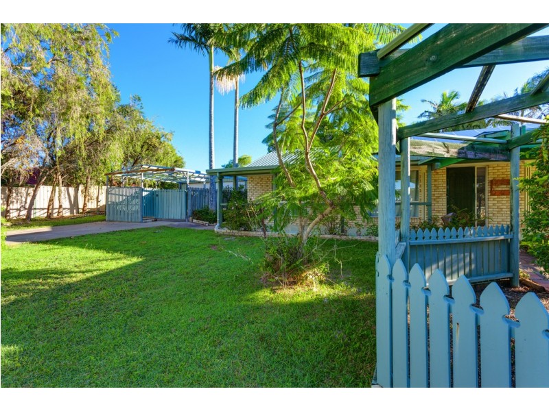 20 Mauretania Ave, Cooloola Cove QLD 4580