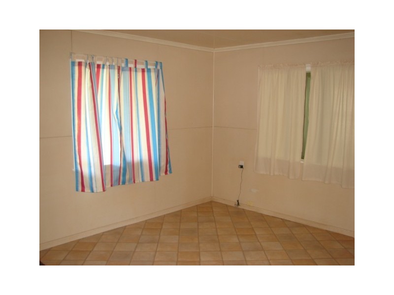 20 Tailor Street, Tin Can Bay QLD 4580