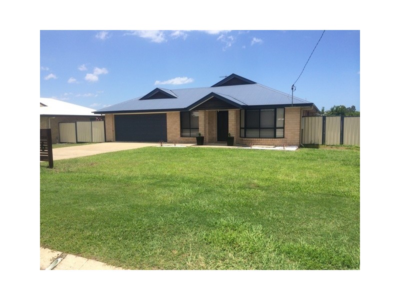 6 Mariposa Place, Cooloola Cove QLD 4580