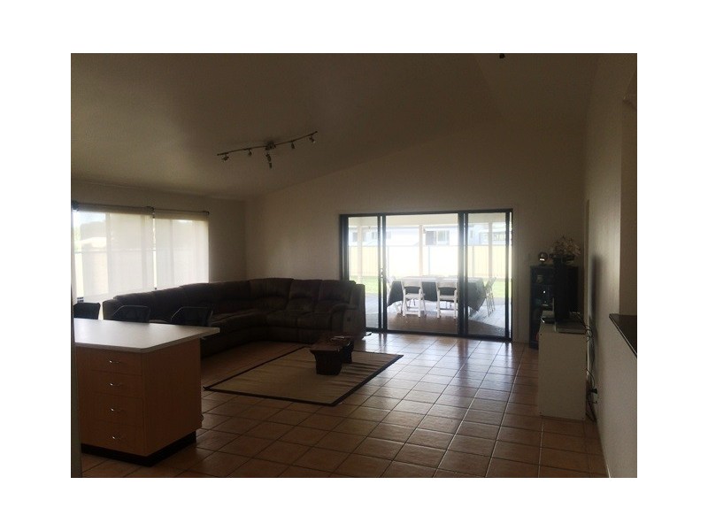 6 Mariposa Place, Cooloola Cove QLD 4580