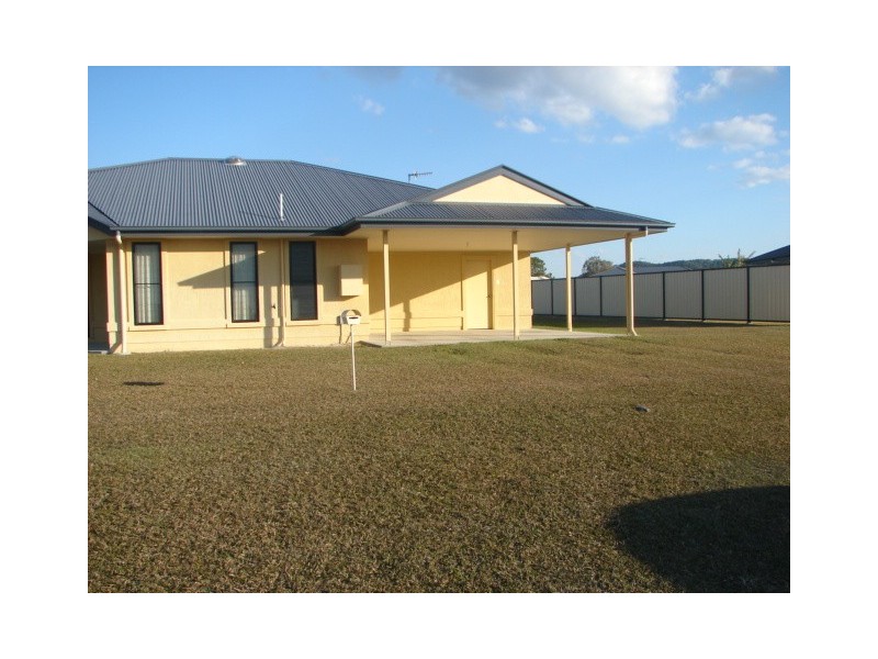 1 Capstan Court, Cooloola Cove QLD 4580