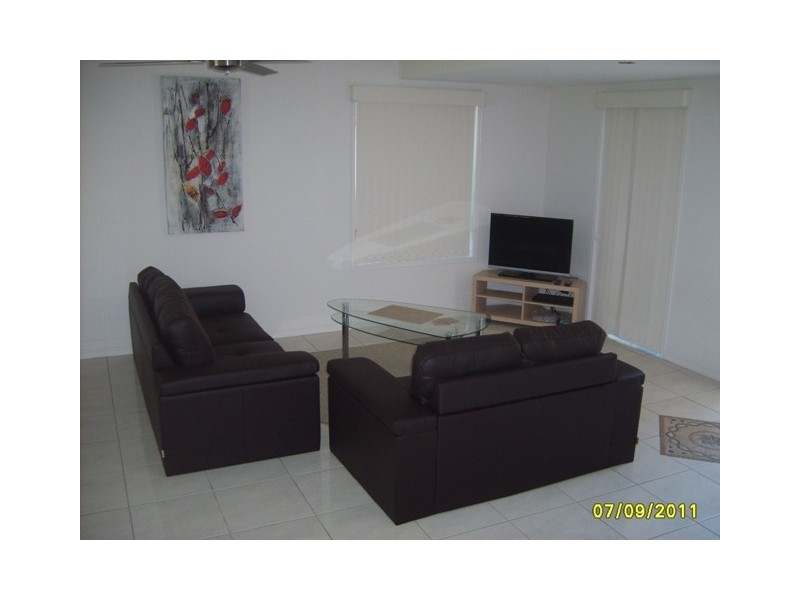 8/26 The Esplanade, Tin Can Bay QLD 4580