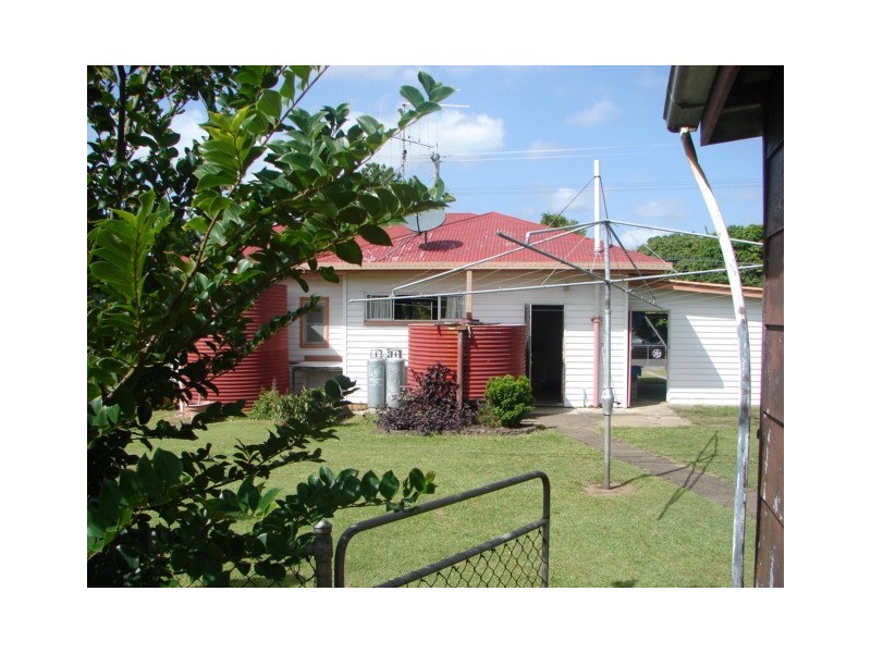 33 Tailor Street, Tin Can Bay QLD 4580