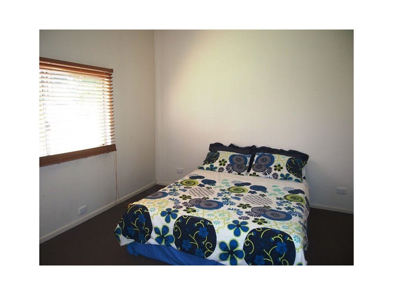 27 Tailor Street, Tin Can Bay QLD 4580