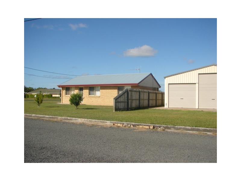 2 Aquitania, Cooloola Cove QLD 4580