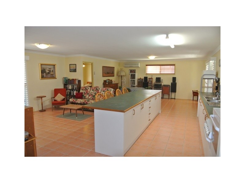3 Whiting Street, Tin Can Bay QLD 4580