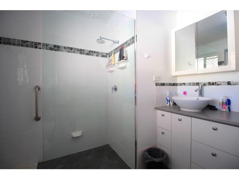 8 Turrum Street, Tin Can Bay QLD 4580