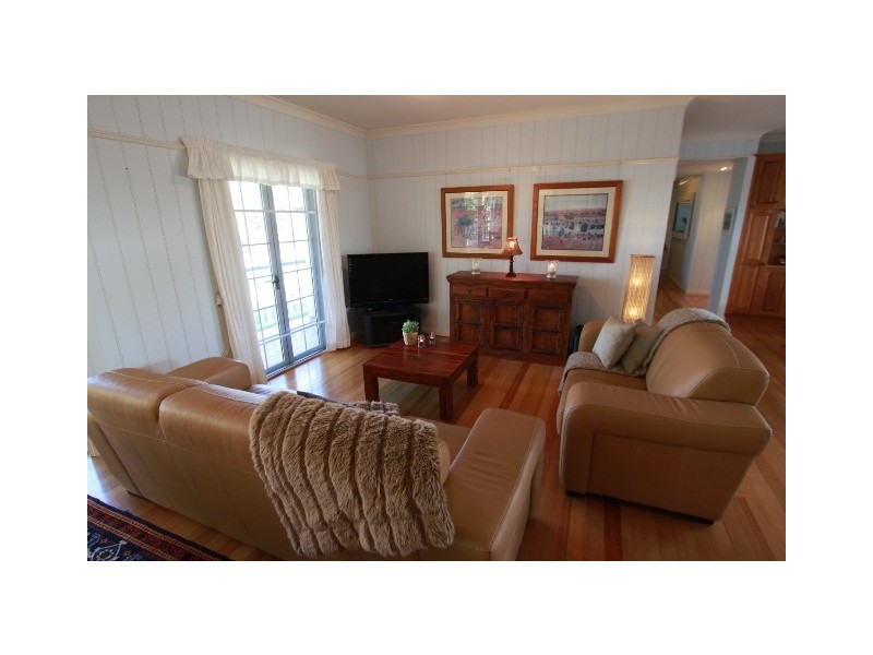 4 Kingfisher Court, Tin Can Bay QLD 4580