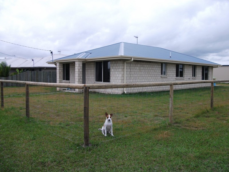 24 Canberra Ave, Cooloola Cove QLD 4580