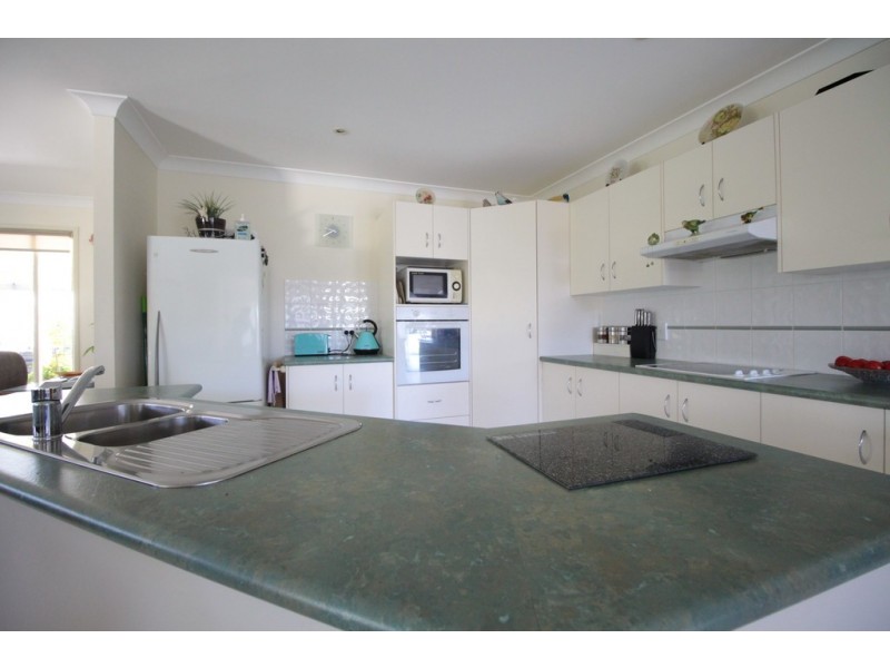 19 Marco Polo Drive, Cooloola Cove QLD 4580