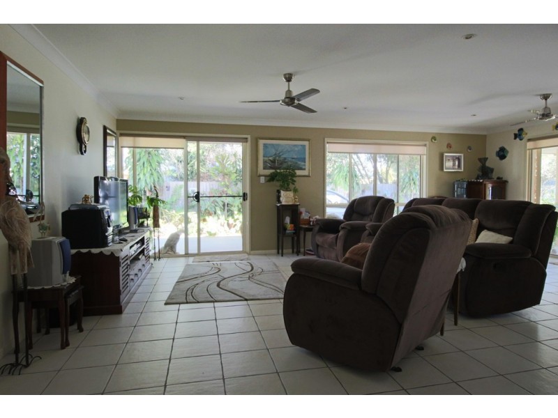19 Marco Polo Drive, Cooloola Cove QLD 4580