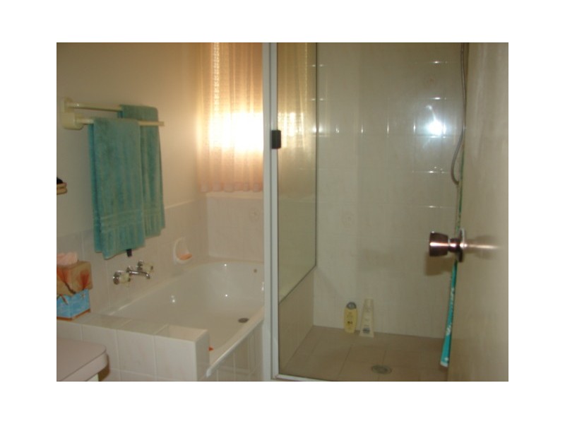 24 Marco Polo Dve, Cooloola Cove QLD 4580