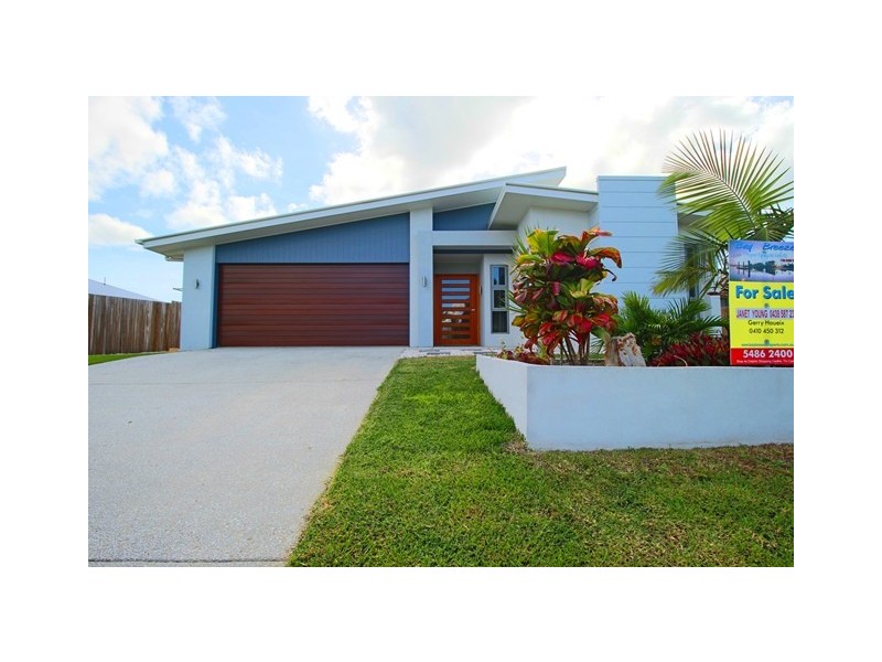 52 SUMMER WAY, Tin Can Bay QLD 4580