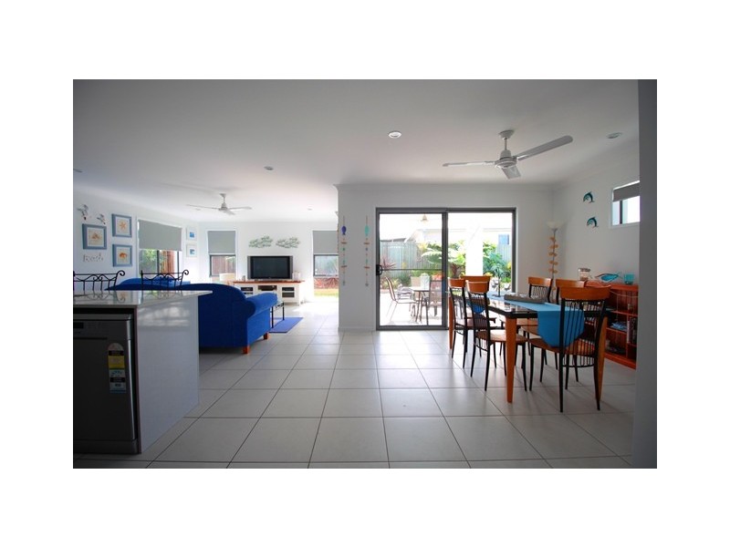 52 SUMMER WAY, Tin Can Bay QLD 4580