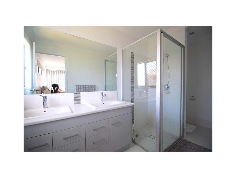 52 SUMMER WAY, Tin Can Bay QLD 4580