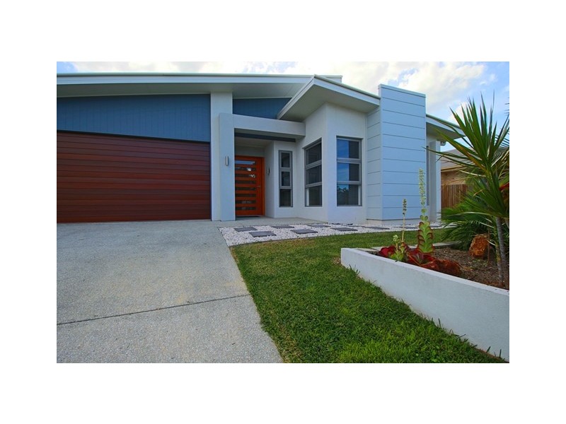 52 SUMMER WAY, Tin Can Bay QLD 4580