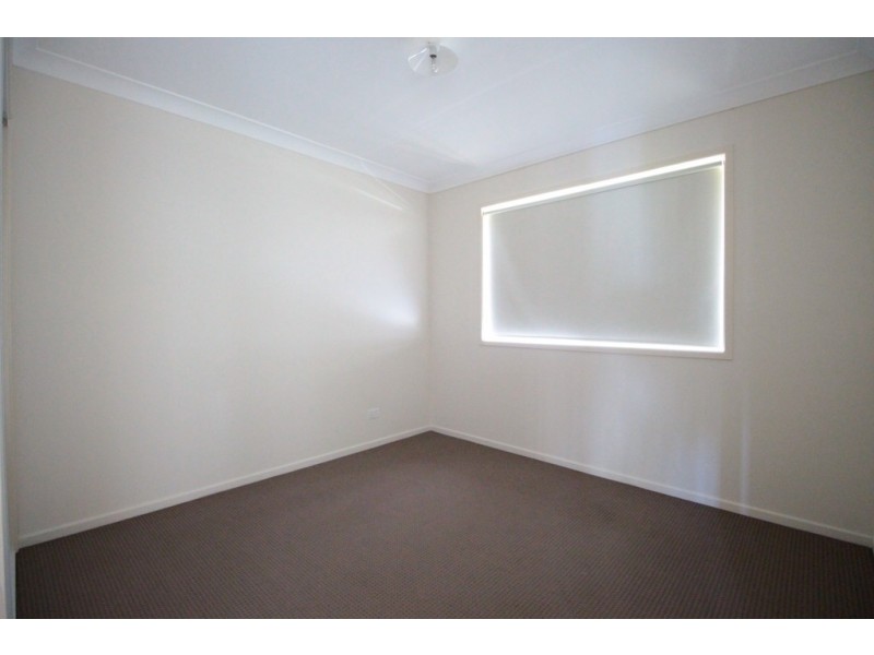 12 Creekside Esplanade, Cooloola Cove QLD 4580