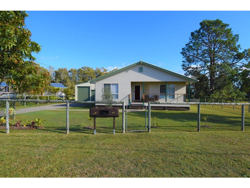 20 Regent Court, Cooloola Cove QLD 4580