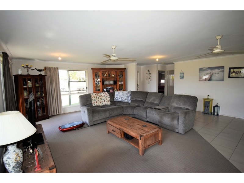 20 Regent Court, Cooloola Cove QLD 4580