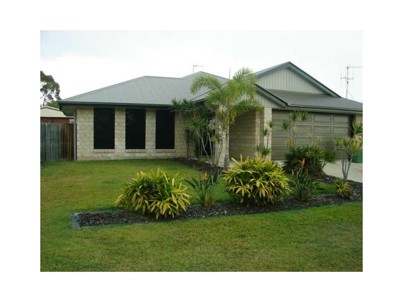 27 Drummer Street, Tin Can Bay QLD 4580