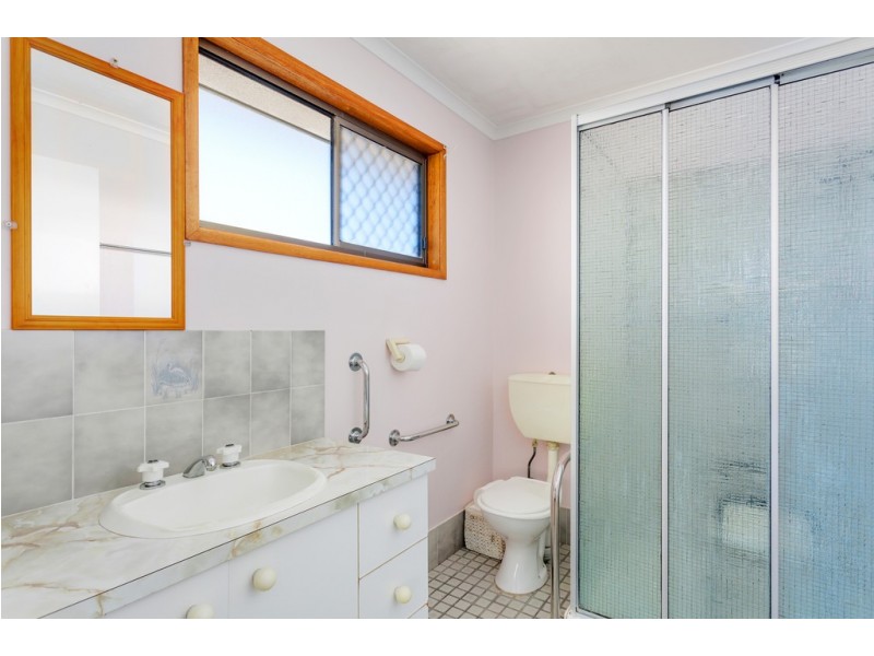 24 Marlin Way, Tin Can Bay QLD 4580