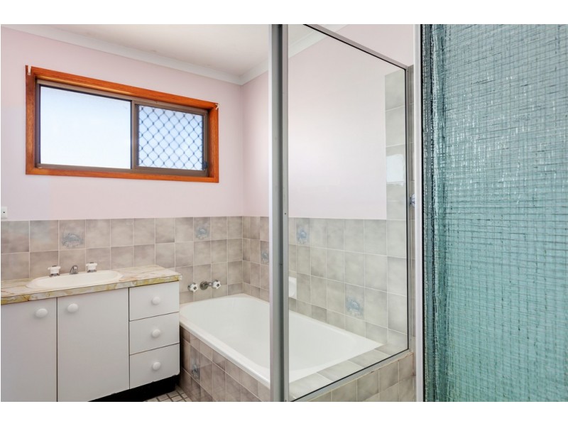 24 Marlin Way, Tin Can Bay QLD 4580