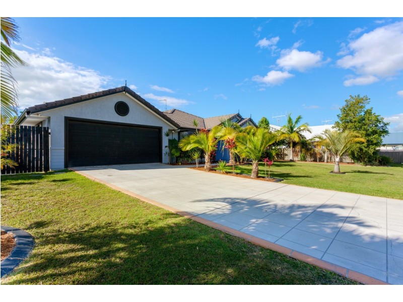 37 Acacia Cres, Tin Can Bay QLD 4580