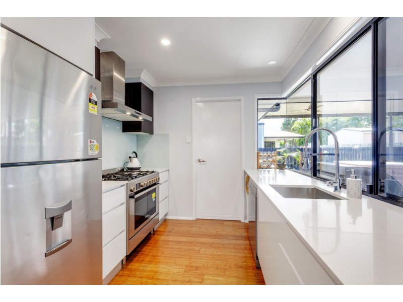 37 Acacia Crescent, Tin Can Bay QLD 4580