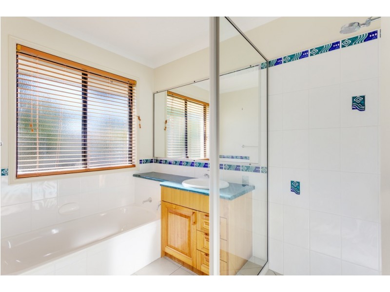 60 INVESTIGATOR AVENUE, Cooloola Cove QLD 4580