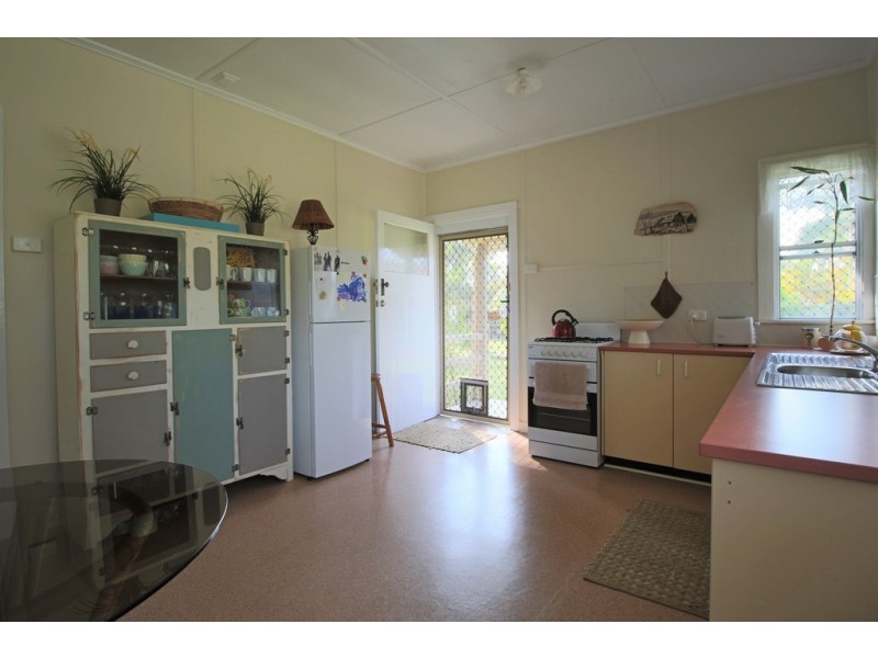 25 ENDEAVOUR DRIVE, Cooloola Cove QLD 4580