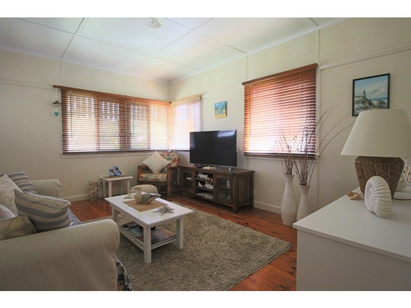 25 ENDEAVOUR DRIVE, Cooloola Cove QLD 4580