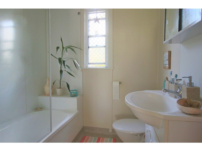 25 ENDEAVOUR DRIVE, Cooloola Cove QLD 4580