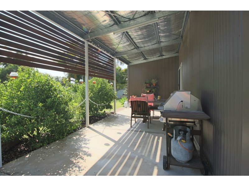 25 ENDEAVOUR DRIVE, Cooloola Cove QLD 4580