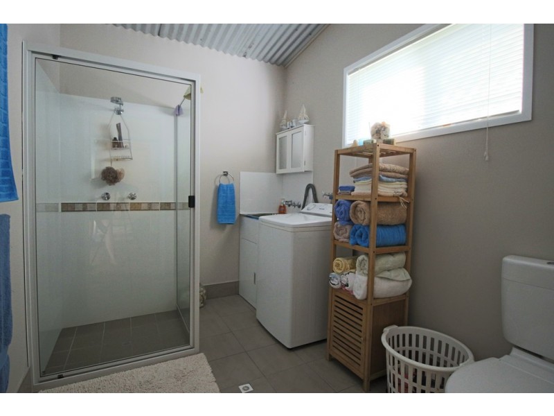 25 ENDEAVOUR DRIVE, Cooloola Cove QLD 4580