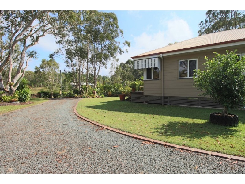 25 ENDEAVOUR DRIVE, Cooloola Cove QLD 4580
