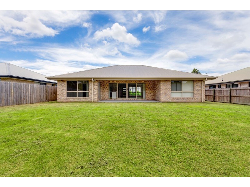 34 TUNA WAY, Tin Can Bay QLD 4580