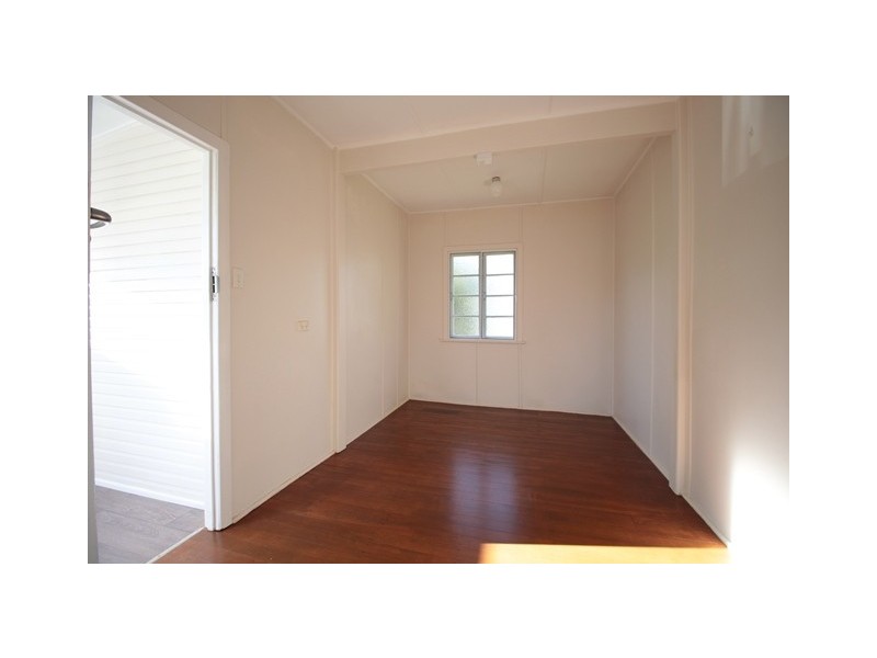 26 Gympie Road, Tin Can Bay QLD 4580