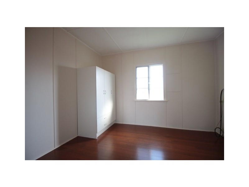 26 Gympie Road, Tin Can Bay QLD 4580