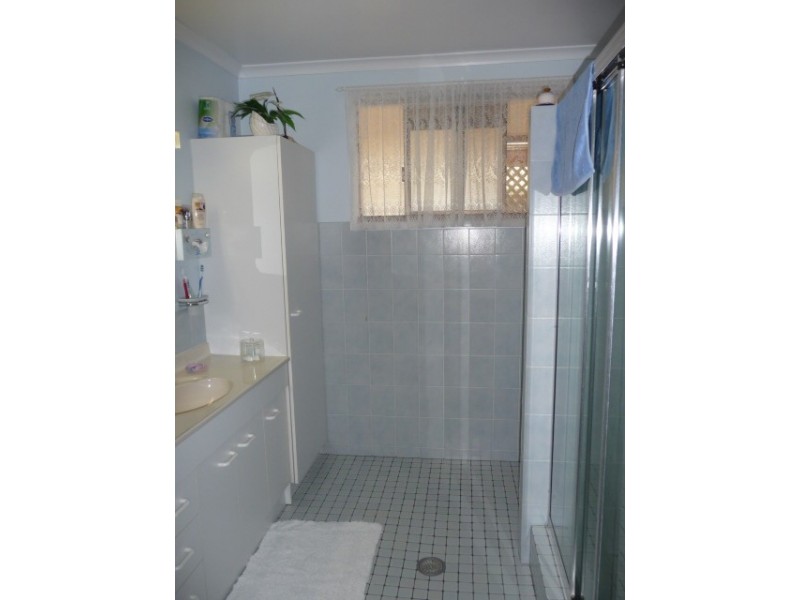 4 Drummer Street, Tin Can Bay QLD 4580