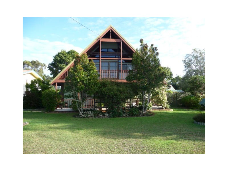 4 Drummer Street, Tin Can Bay QLD 4580