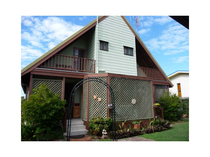 4 Drummer Street, Tin Can Bay QLD 4580