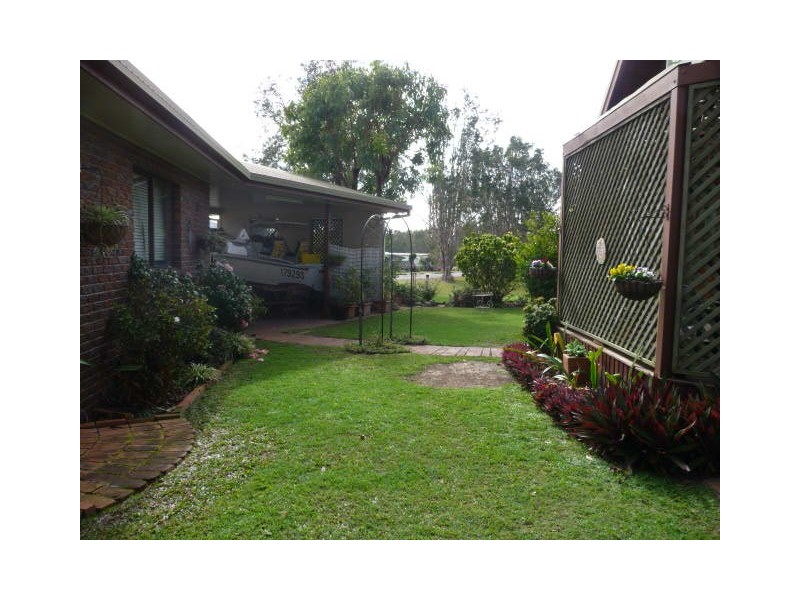 4 Drummer Street, Tin Can Bay QLD 4580