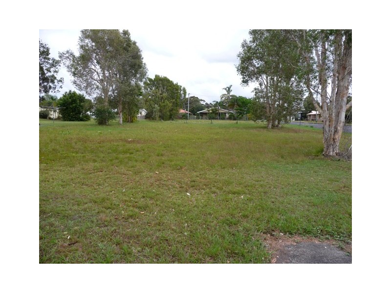 2 Sole Street, Tin Can Bay QLD 4580