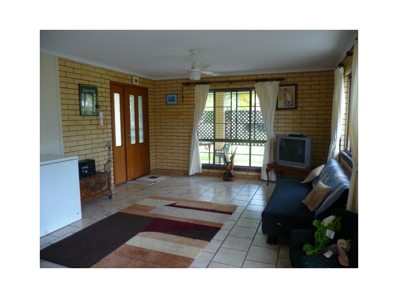 7 Sole Street, Tin Can Bay QLD 4580