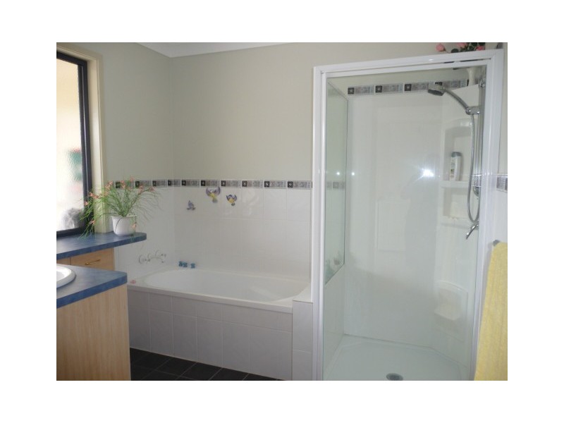 23 Banksia Avenue, Tin Can Bay QLD 4580