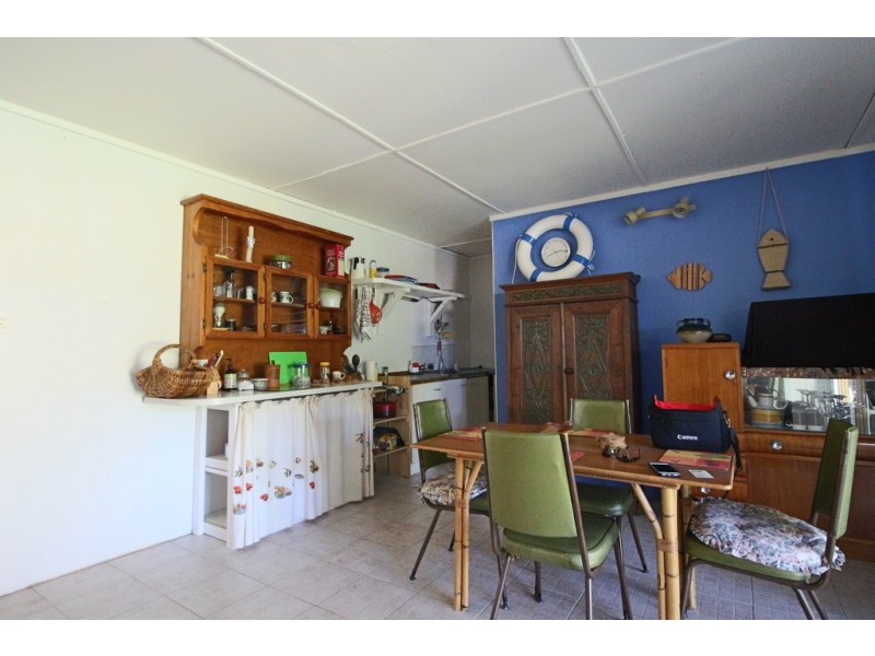 3 Toolara Road, Tin Can Bay QLD 4580