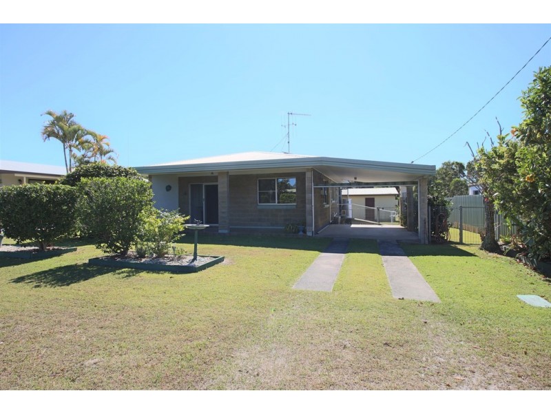 17 Dolphin Avenue, Tin Can Bay QLD 4580