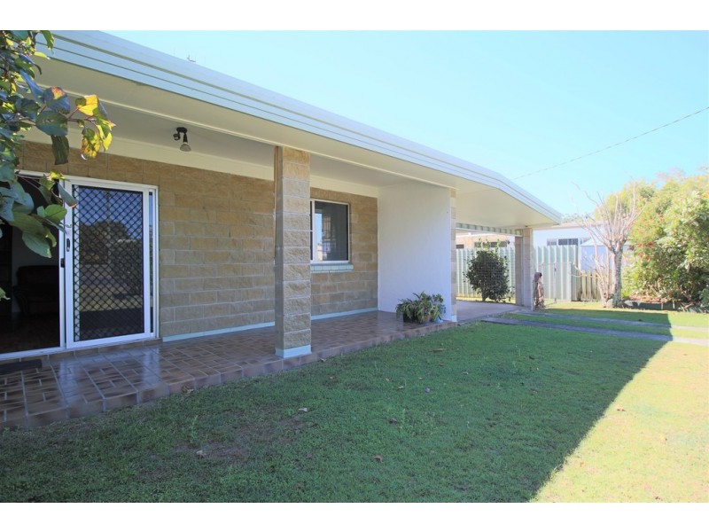 17 Dolphin Avenue, Tin Can Bay QLD 4580