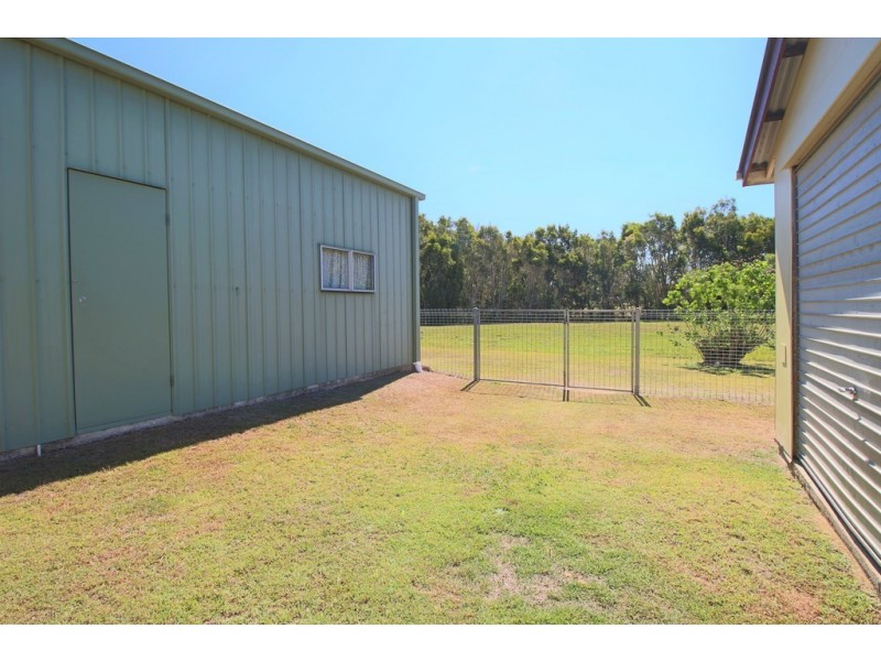 17 Dolphin Avenue, Tin Can Bay QLD 4580